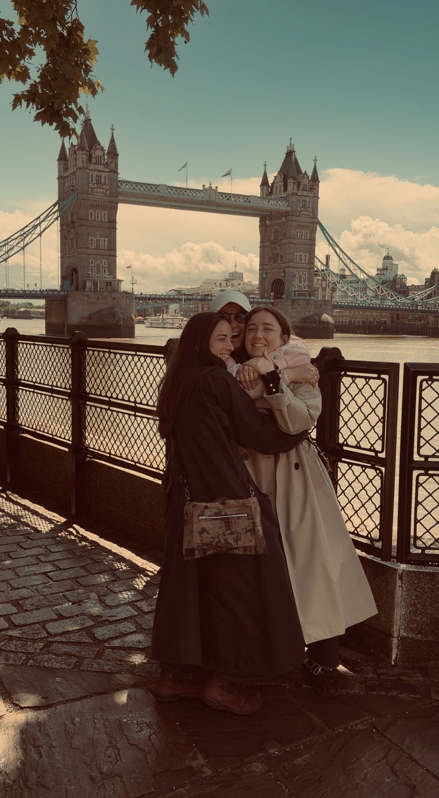 Las tres fundadoras de SEIS atelier en Londres